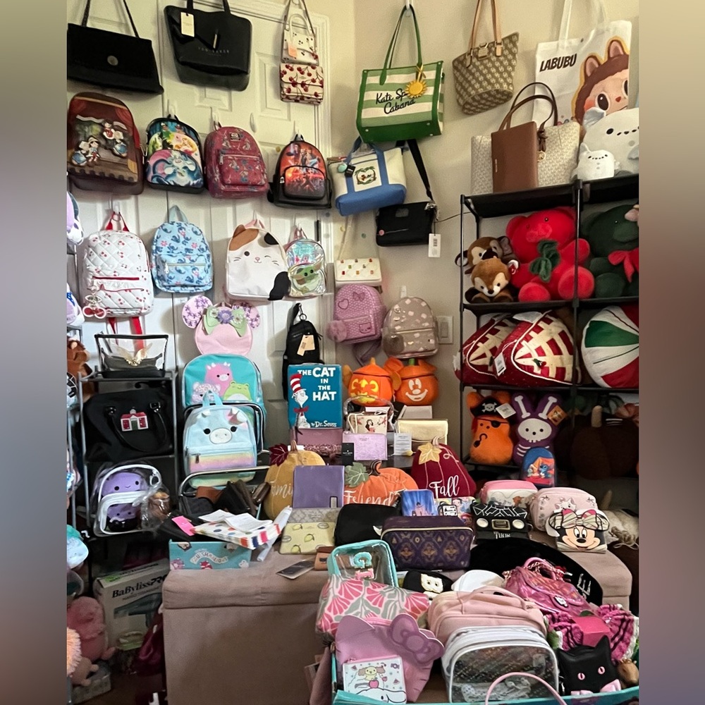 LIVE SHOW SOON! New Inventory, Random Pulls, tons of Squishmallows! Join now! - Picture 5 of 5